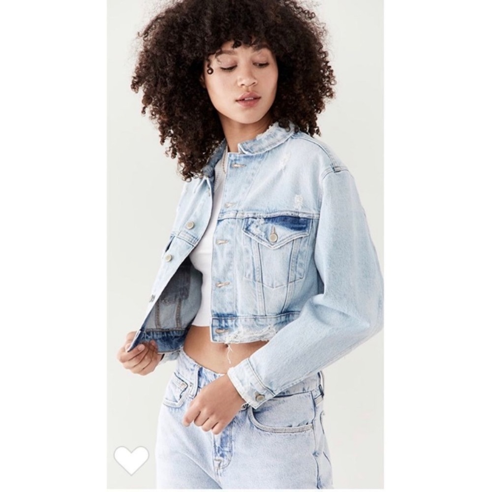 Good American Good Night Crop Denim Jacket in Blue681 size 1 | S/M Distressed